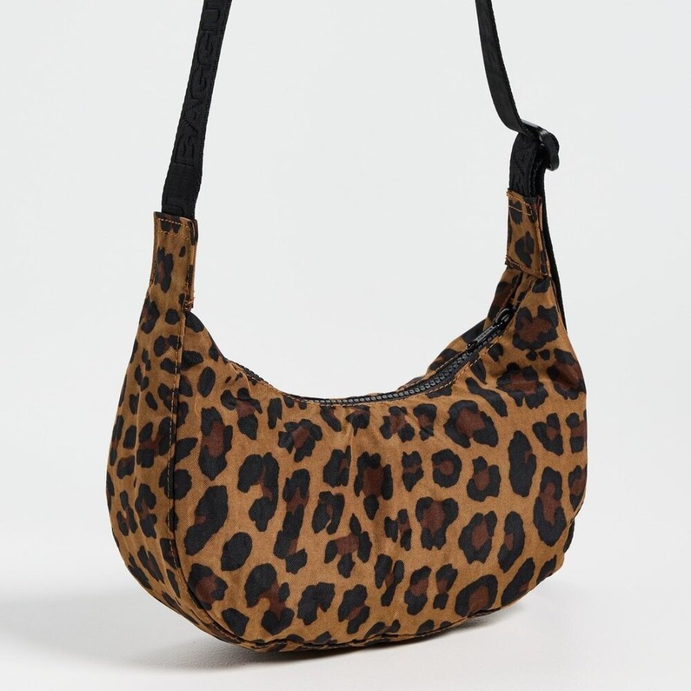 NWT Baggu Small Crescent Bag - Leopard